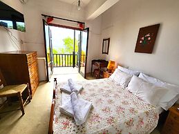 YALLA HOTEL CHOREFTO