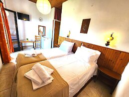 YALLA HOTEL CHOREFTO