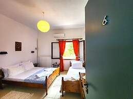 YALLA HOTEL CHOREFTO