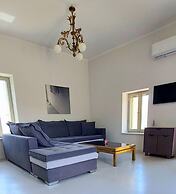 Amphitriti - Skoutari Bay View