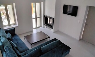 Thetis - Skoutari Bay View