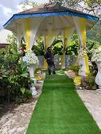 Tapioca Village Retreat