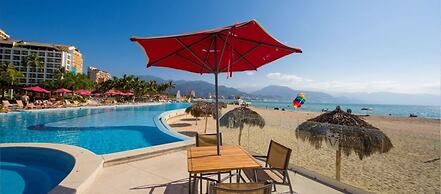 Beachfront Grand Venetian Penthouse