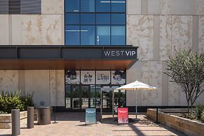 Loews Arlington