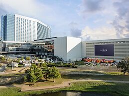 Loews Arlington