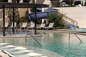 Loews Arlington