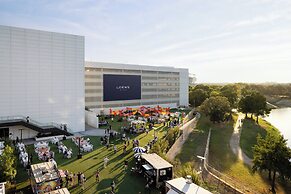 Loews Arlington