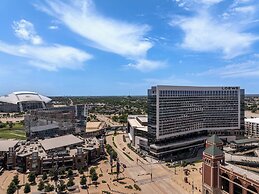 Loews Arlington