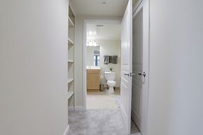 Walkable Alexandria Apts