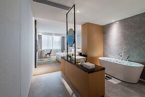 Apex Hotel
