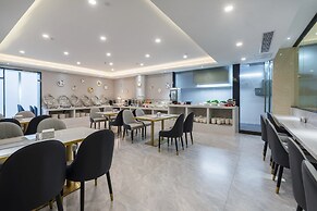 Apex Hotel