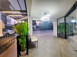 The 9 Residence Hotel