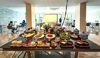 The 9 Residence Hotel