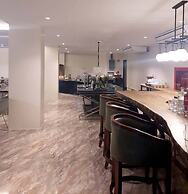 The 9 Residence Hotel