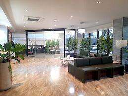 The 9 Residence Hotel