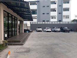 The 9 Residence Hotel