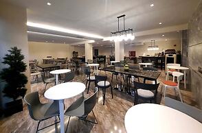 The 9 Residence Hotel