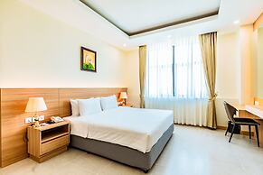 Dynasty Casino Hotel