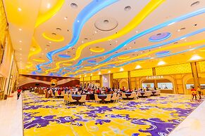 Dynasty Casino Hotel