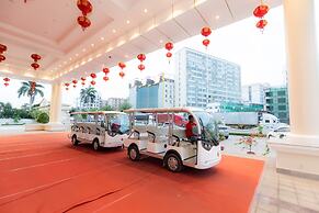 Dynasty Casino Hotel