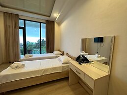 Hotel Hills Kvariati