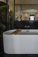 Thomas Bangkok Hotel