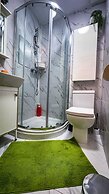 Large 1-bed Studio in London Well Equipped