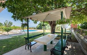 Private House With Pool, sea View and big Garden