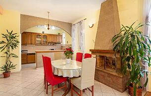 Private House With Pool, sea View and big Garden