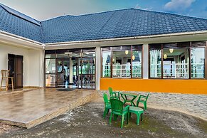 THE CRESTED CRANE BWINDI HOTEL
