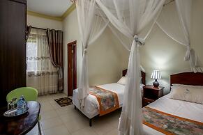 THE CRESTED CRANE BWINDI HOTEL