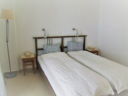 3-room House With Sea View