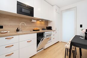 Butterfly Apartment by Renters