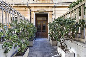 Central Cozy Apartment by Wonderful Italy