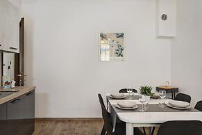 Central Cozy Apartment by Wonderful Italy