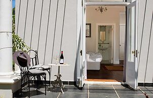 Banhoek Corner Guesthouse