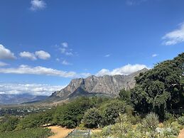 Banhoek Corner Guesthouse