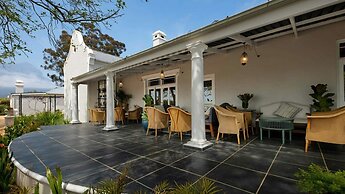 Banhoek Corner Guesthouse