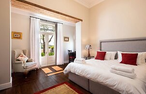 Banhoek Corner Guesthouse