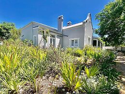 Banhoek Corner Guesthouse
