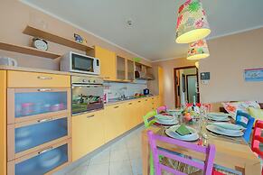 Casa Angiolina Lake & Mountain View