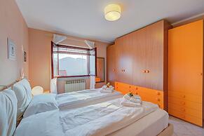 Casa Angiolina Lake & Mountain View