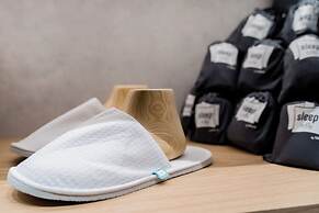 Sleep 'n fly Sleep Lounge, NORTH Node - Transit only