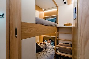 Sleep 'n fly Sleep Lounge & Showers, NORTH Node - Transit only