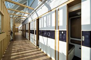 Sleepover Terminal 3, Concourse B – formerly sleep ‘n fly