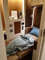 Sleepover Terminal 3, Concourse B – formerly sleep ‘n fly