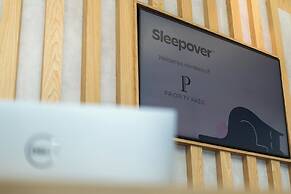 Sleepover Terminal 3, Concourse B – formerly sleep ‘n fly