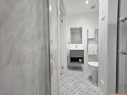 INNit Hotel - Marina House