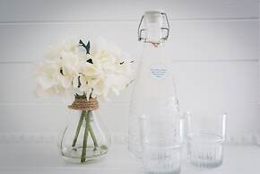 INNit Hotel - Marina House