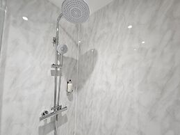 INNit Hotel - Marina House